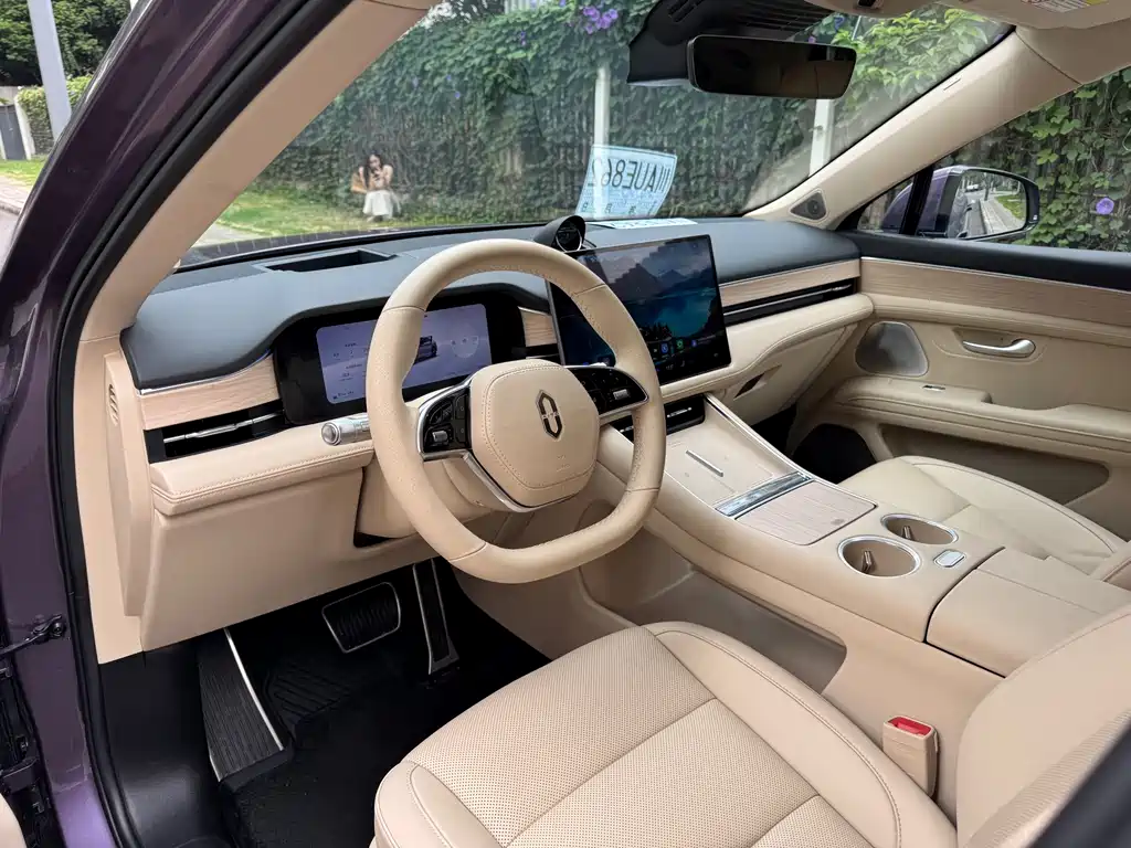 AITO M5 2025 EREV Ultra AWD