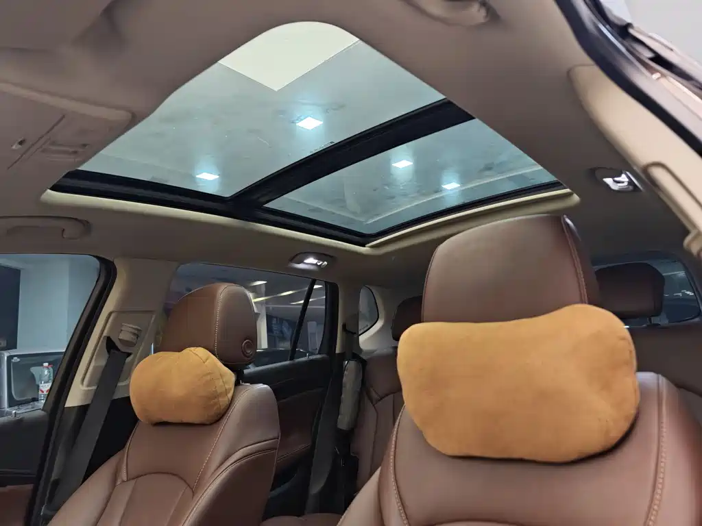 Buick Envision Plus 2021 532T FWD Luxury
