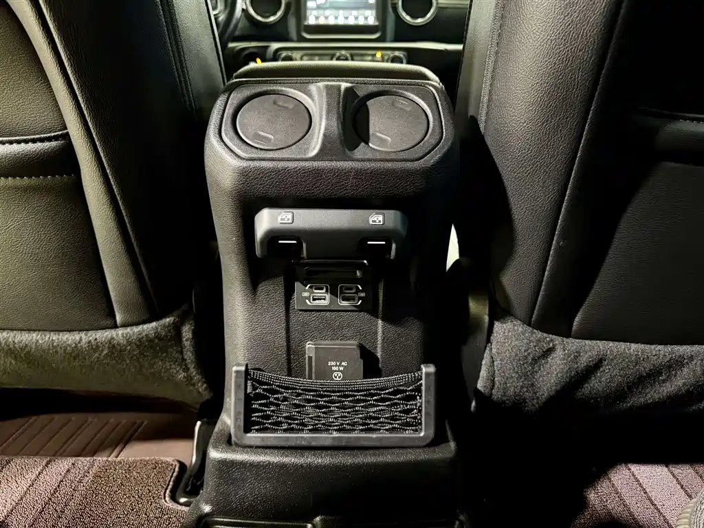 Jeep Wrangler 2021 2.0T Sahara Unlimited