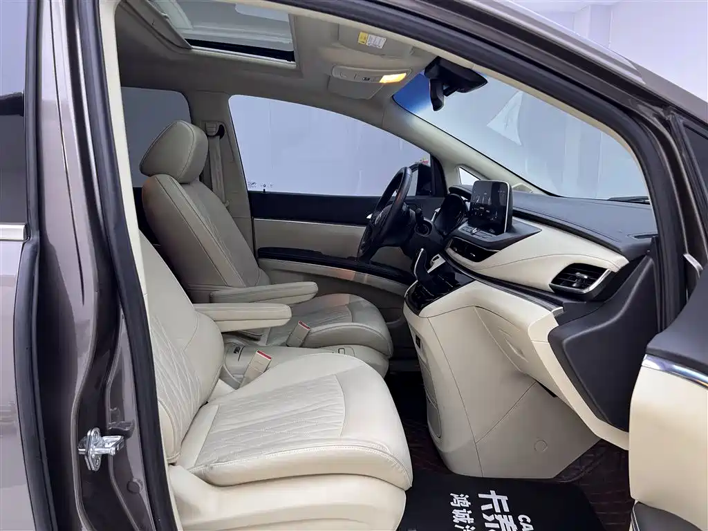 Buick GL8 2023 Facelift Land Business Class Luxury