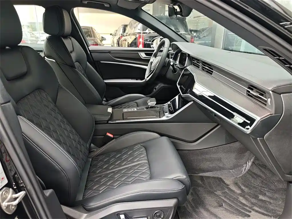 Audi A6L 2025 45 TFSI quattro Premium Dynamic Edition