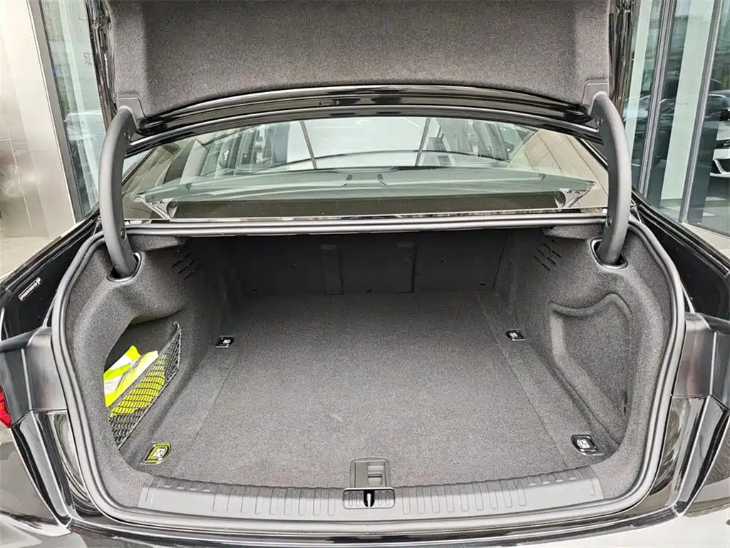 Audi A6L 2025 45 TFSI quattro Premium Dynamic Edition