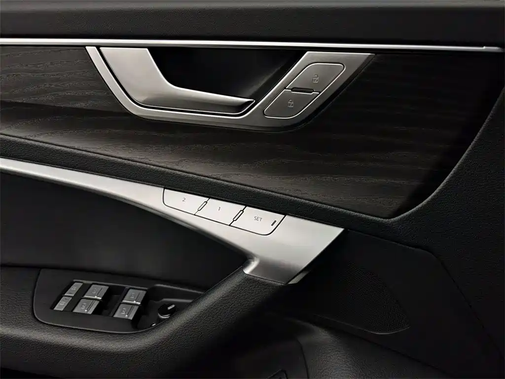 Audi A6L 2025 45 TFSI quattro Premium Dynamic Edition