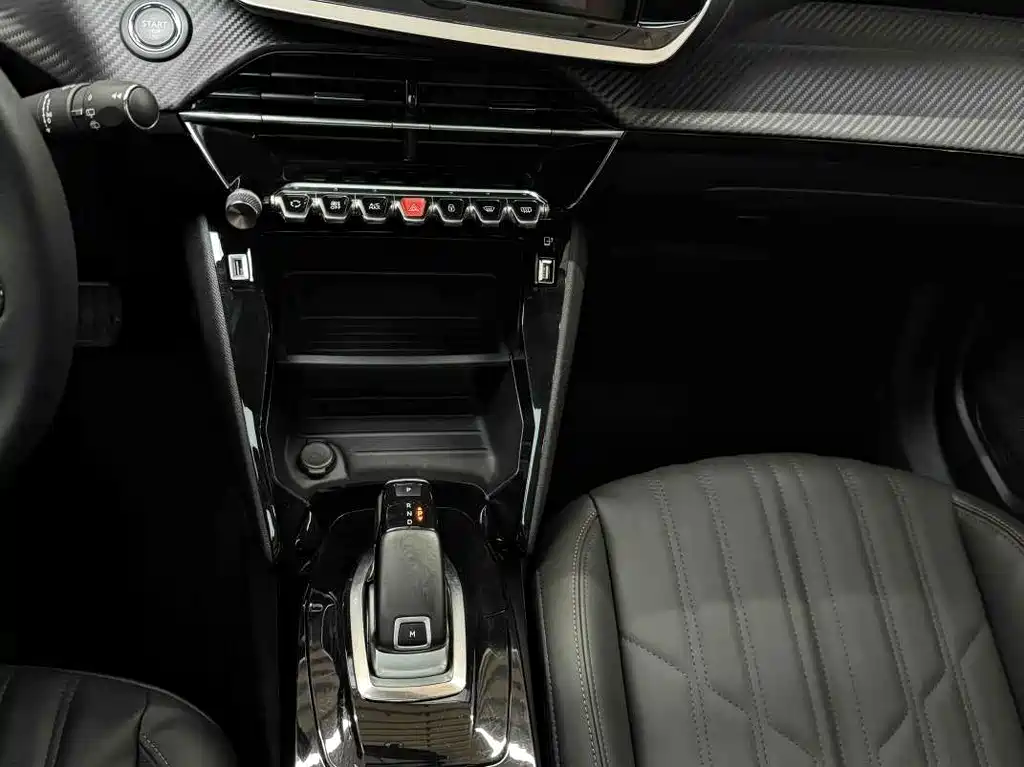 Peugeot 2008 2022 230THP THE ONE