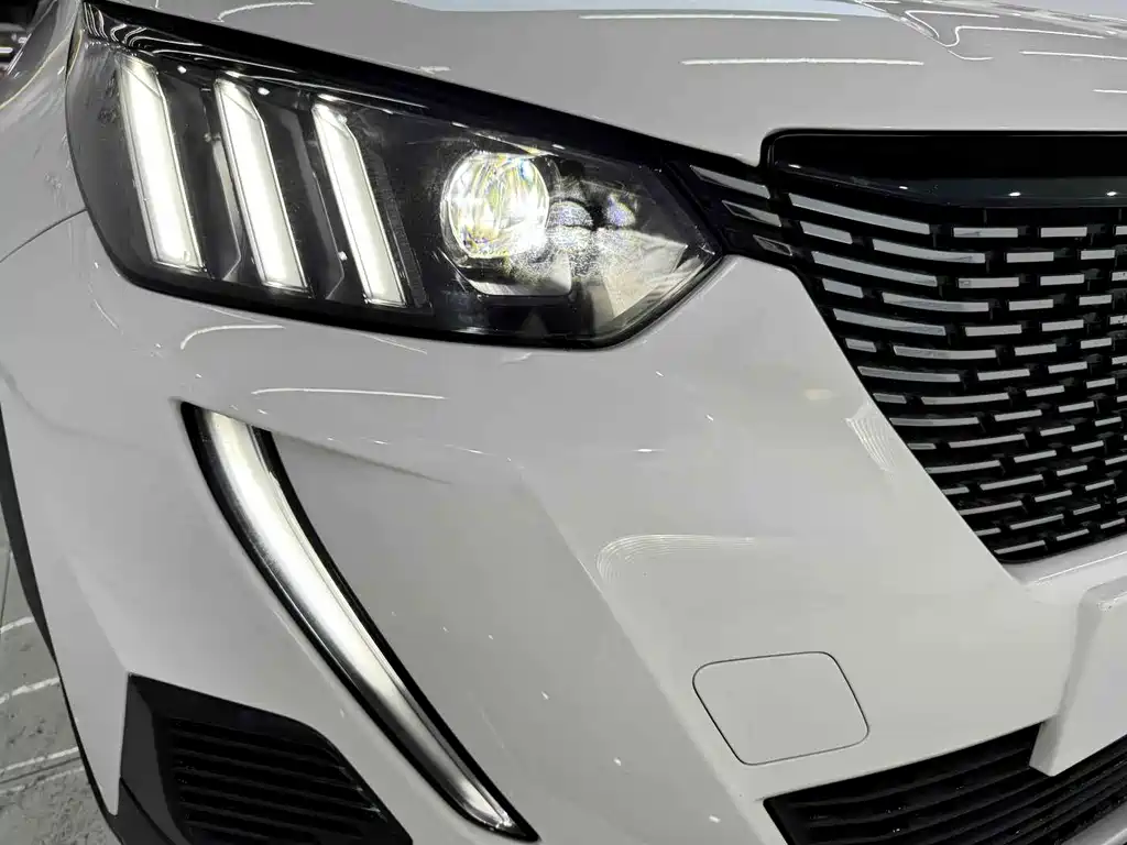 Peugeot 2008 2022 230THP THE ONE