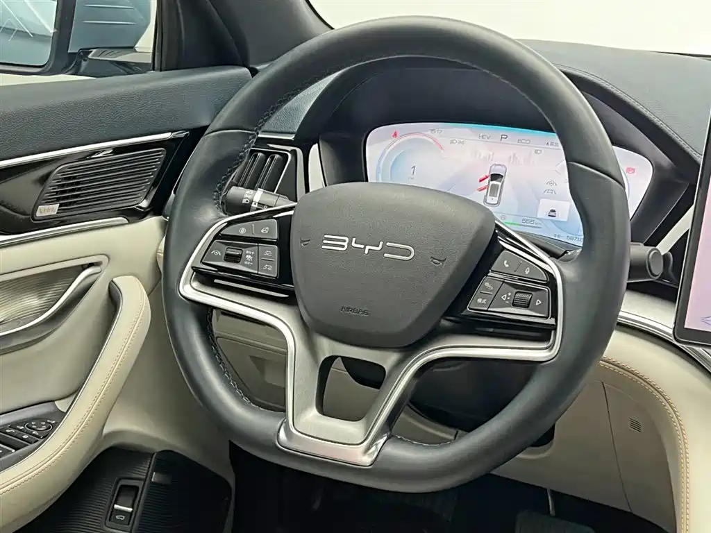 BYD Song Plus DM-i Champion Edition 150km Flagship Plus 5G 2023