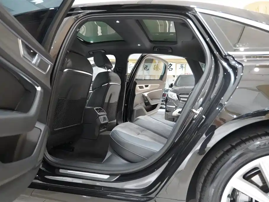 Audi A6L 2024 45 TFSI