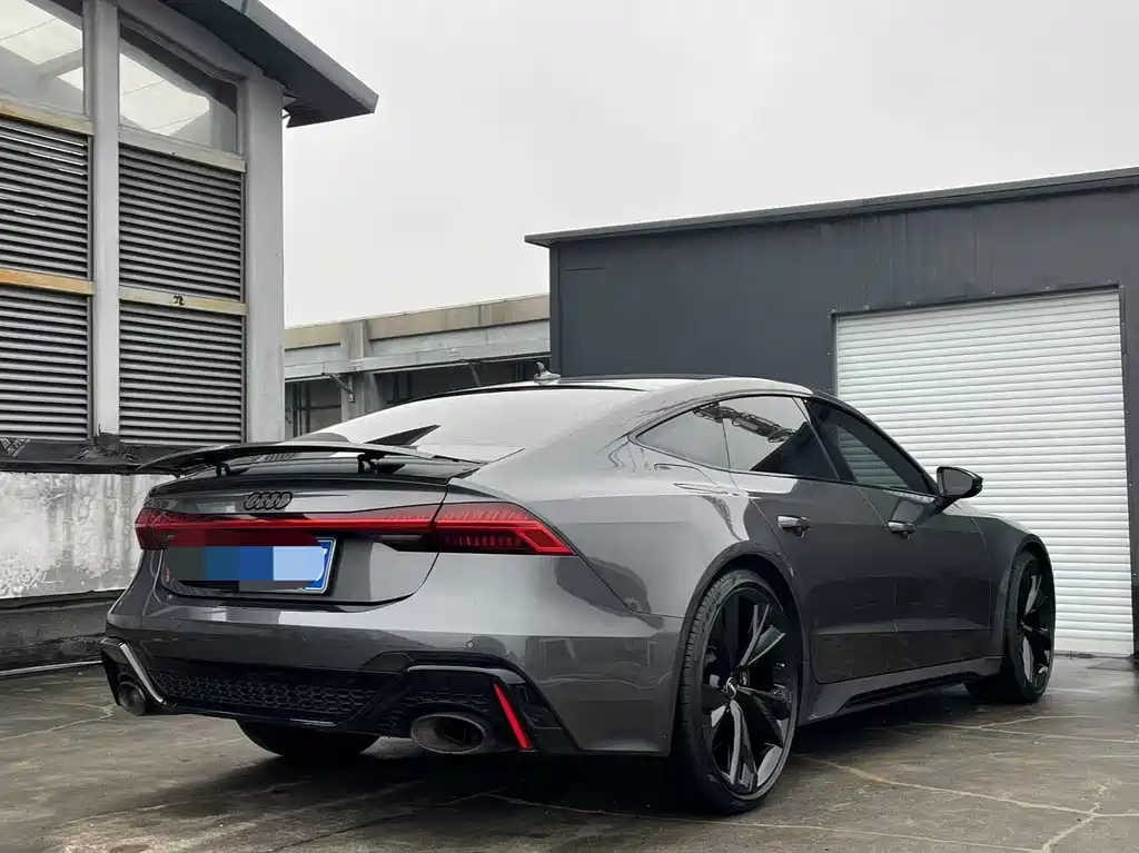 Audi RS 7 4.0T Sportback