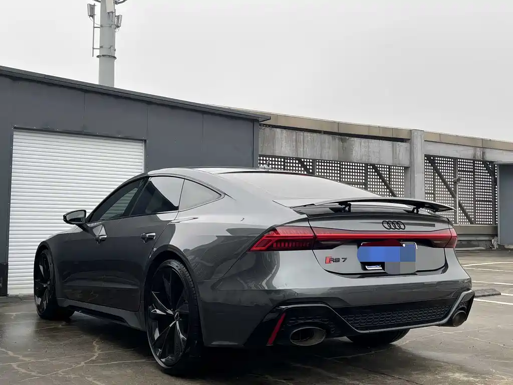 Audi RS 7 4.0T Sportback