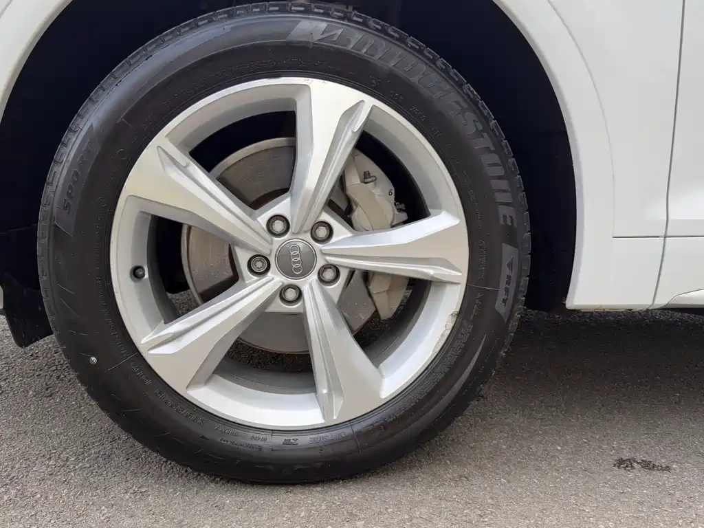 Audi Q5L 2018 40 TFSI