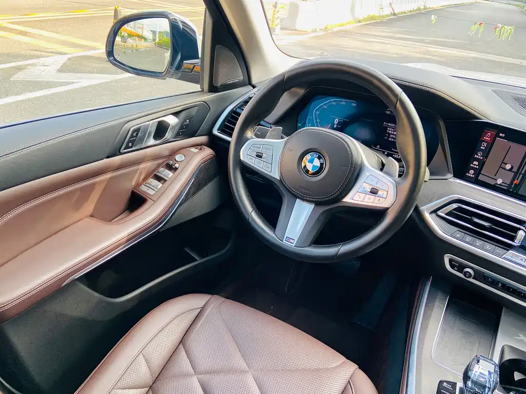 BMW X5 2022 xDrive 30Li Exclusive Edition M Sport Package