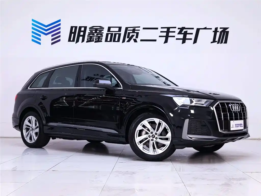 Audi Q7 2023 45 TFSI quattro S line Sport