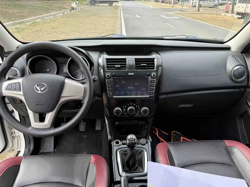 BAIC Huansu S3 2014 1.5L Comfort China IV