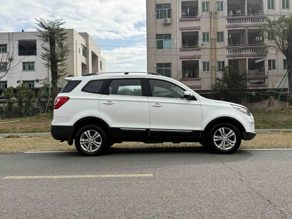 BAIC Huansu S3 2014 1.5L Comfort China IV