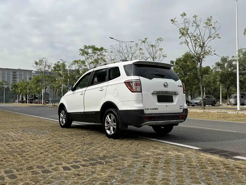 BAIC Huansu S3 2014 1.5L Comfort China IV