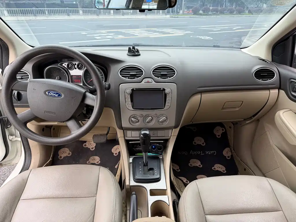 Ford Focus 2013 Sedan Classic 1.8L Automatic Million Edition