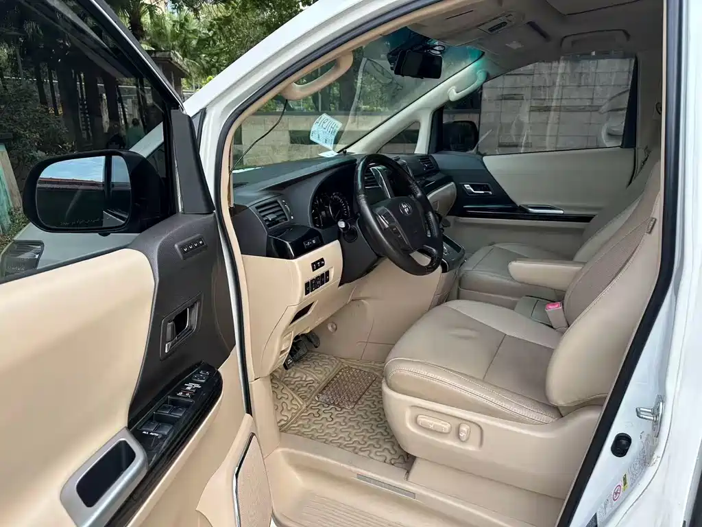 Alphard 2012 2.4L Luxury Edition