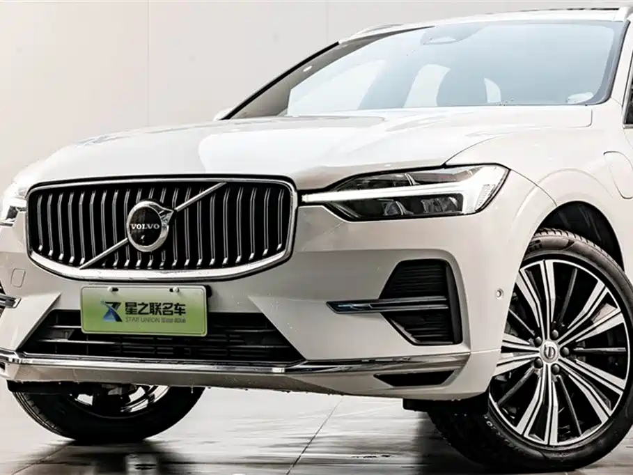Volvo XC60 Plug-in Hybrid 2023 T8 PHEV Long Range AWD Luxury Plus