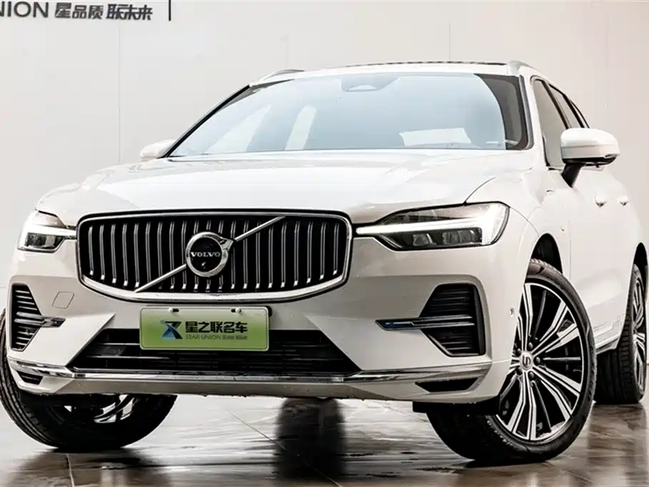 Volvo XC60 Plug-in Hybrid 2023 T8 PHEV Long Range AWD Luxury Plus
