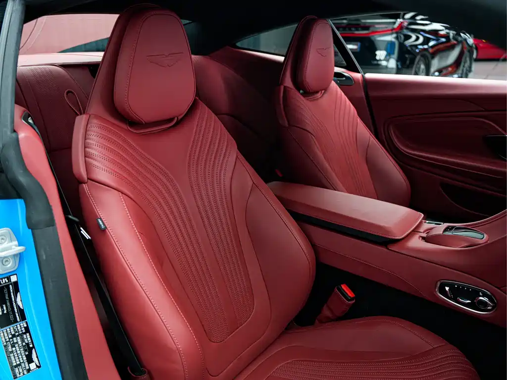 Aston Martin DB11 2023 4.0T V8 Coupe