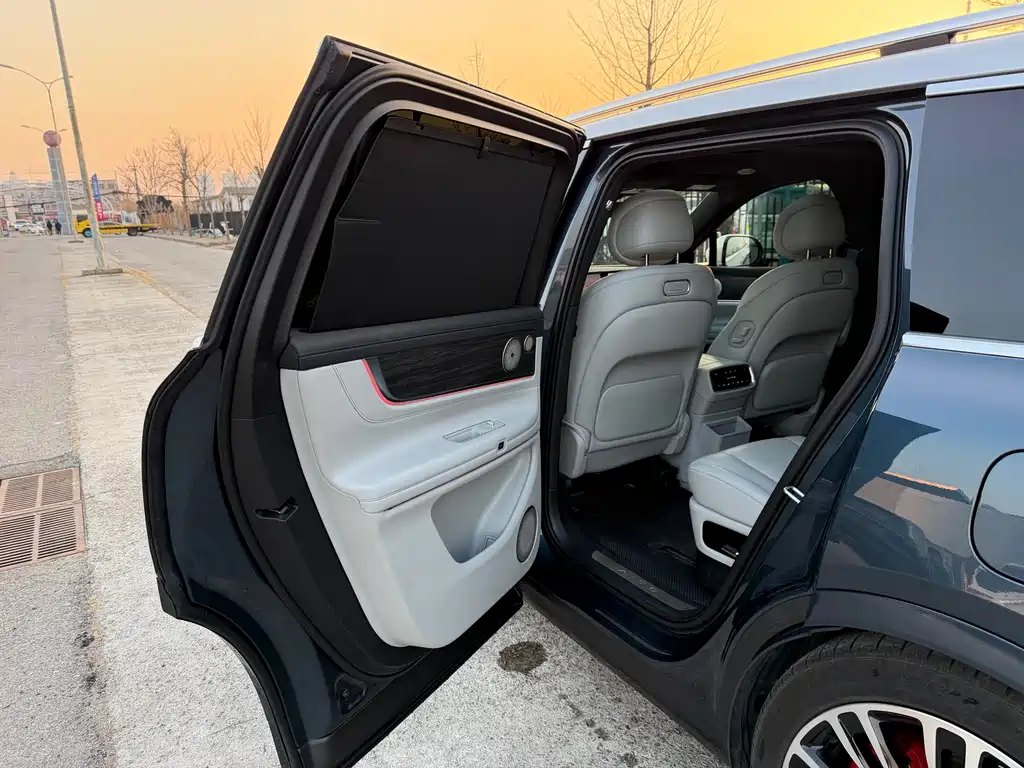 AITO M9 2024 Extended-Range Ultra 52kWh 6-Seater