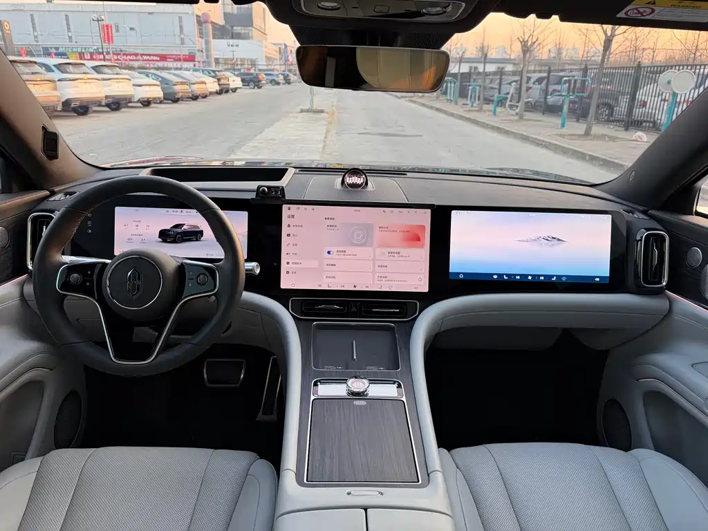AITO M9 2024 Extended-Range Ultra 52kWh 6-Seater