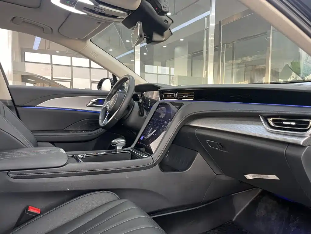 Hongqi H5 2023 2.0T Automatic Zhilian Qixiang Edition