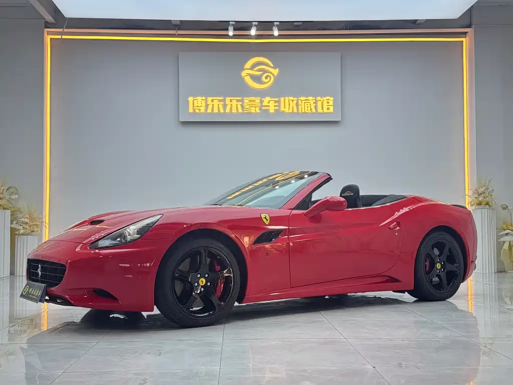 Ferrari California T 2012 4.3L Standard