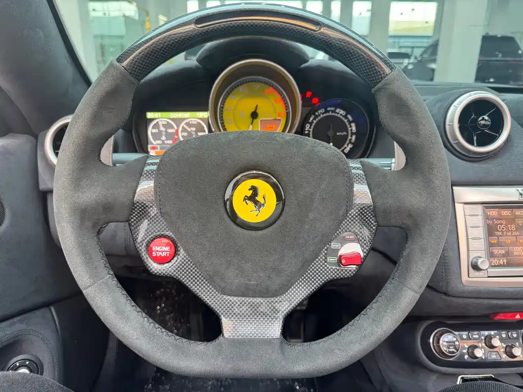 Ferrari California T 2012 4.3L Standard