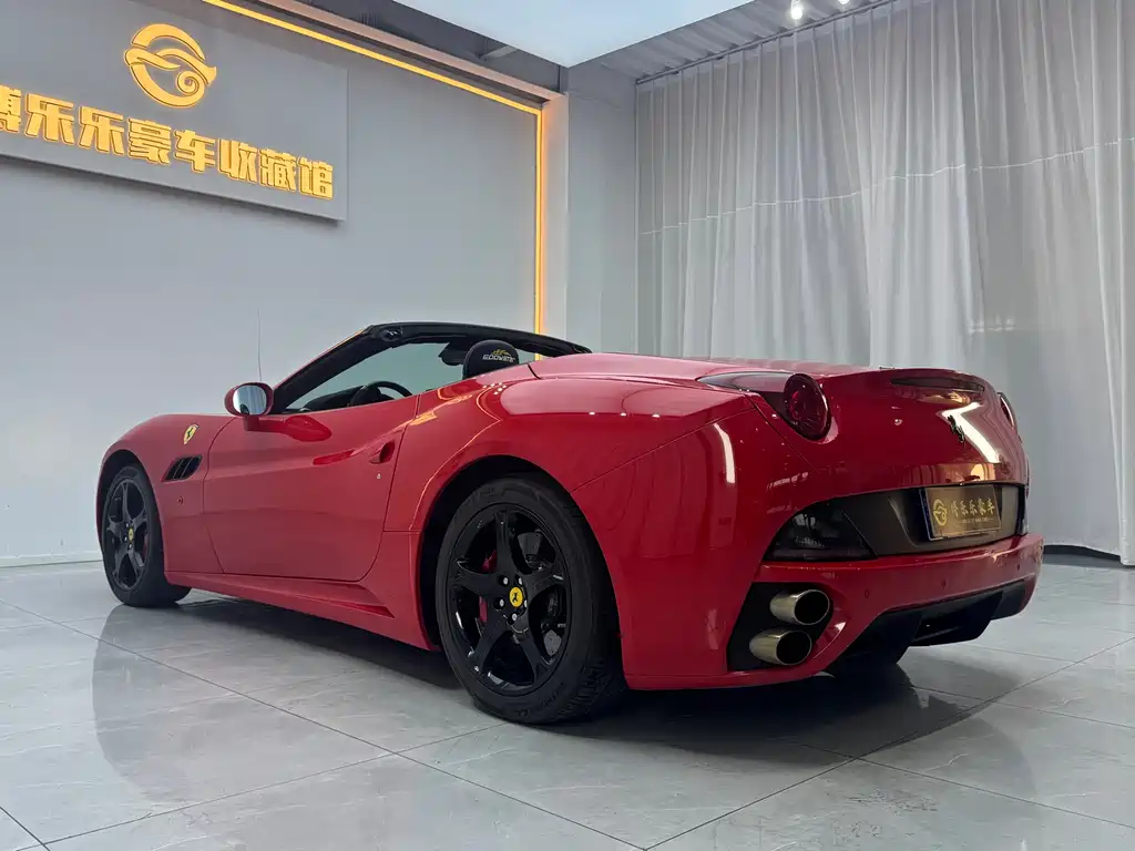 Ferrari California T 2012 4.3L Standard
