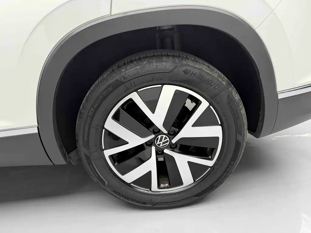 Tayron 2024 330TSI 2WD Luxury Plus Advanced Edition