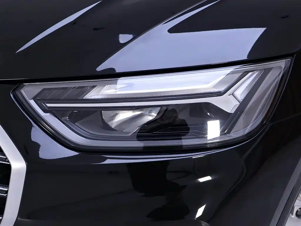 Audi Q5L 2022 40T Premium Sport