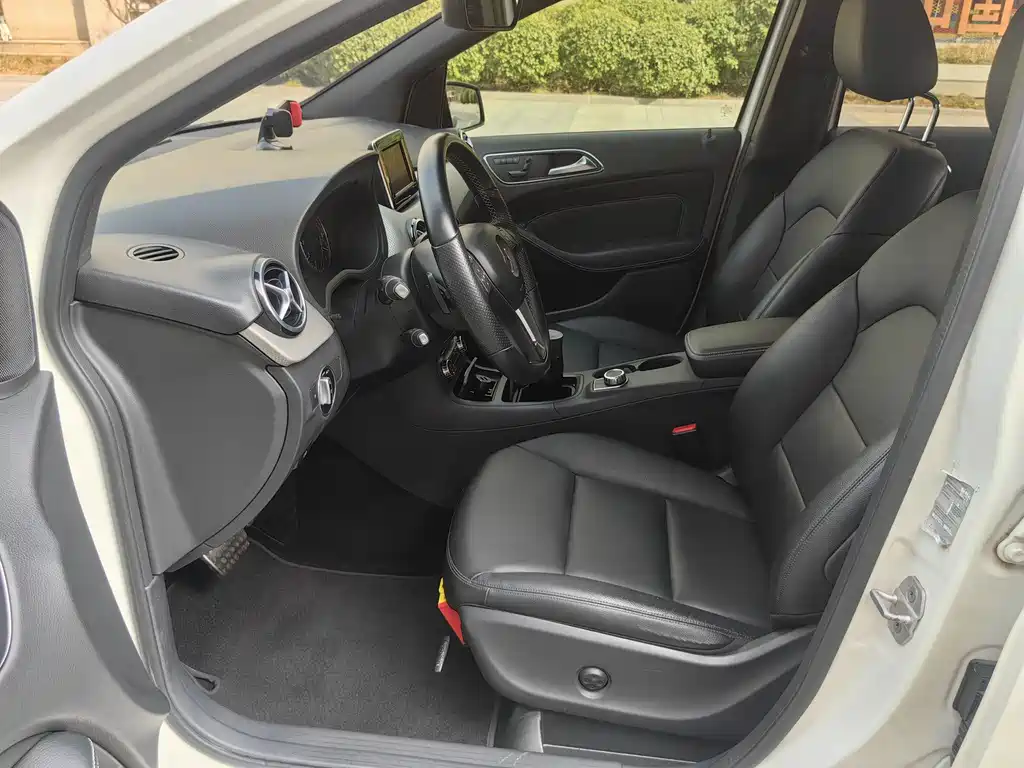 Mercedes-Benz B-Class 2012 B 200