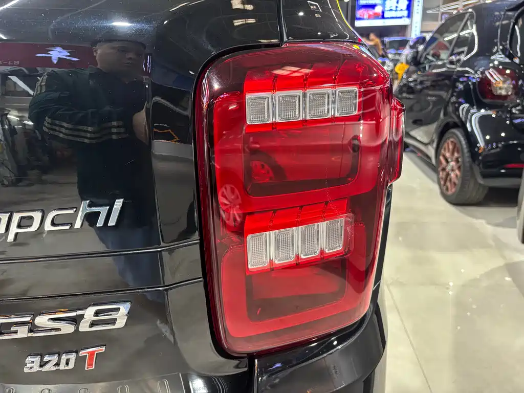GAC Trumpchi GS8 2017 320T 2WD Luxury Smart Connect Edition (7-Seater)