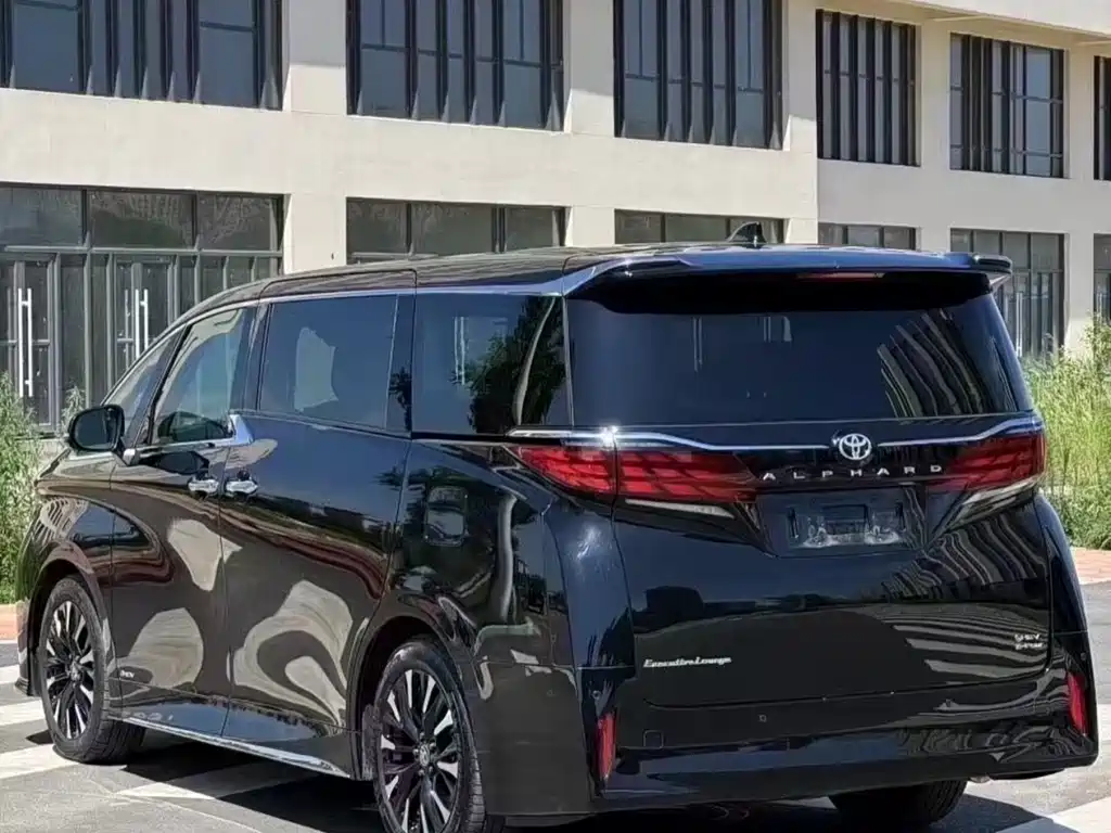 Toyota Alphard 2025 Hybrid 2.5L Premium Gold Edition