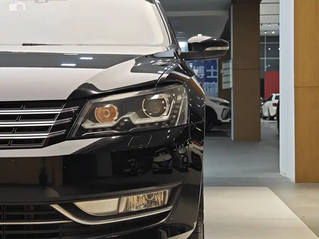 Volkswagen Passat 2015 1.8TSI DSG Yuzun Edition