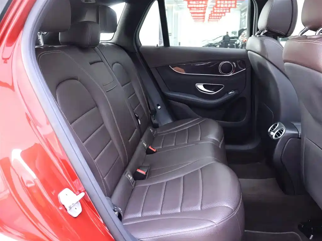 Mercedes-Benz GLC 260 4MATIC Dynamic (2016)