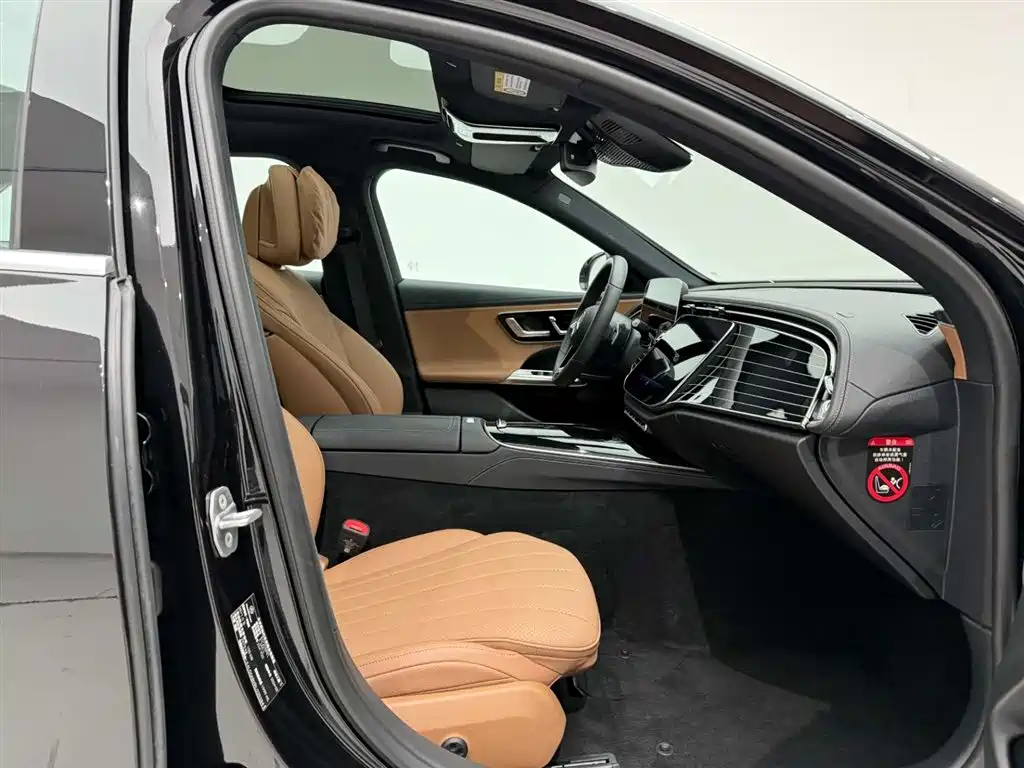 Mercedes-Benz E-Class 2024 E 260 L