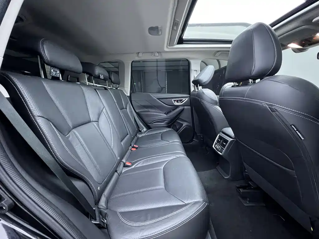 Subaru Forester 2021 2.0i Luxury Edition EyeSight