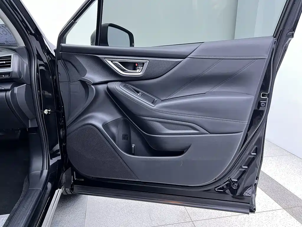 Subaru Forester 2021 2.0i Luxury Edition EyeSight