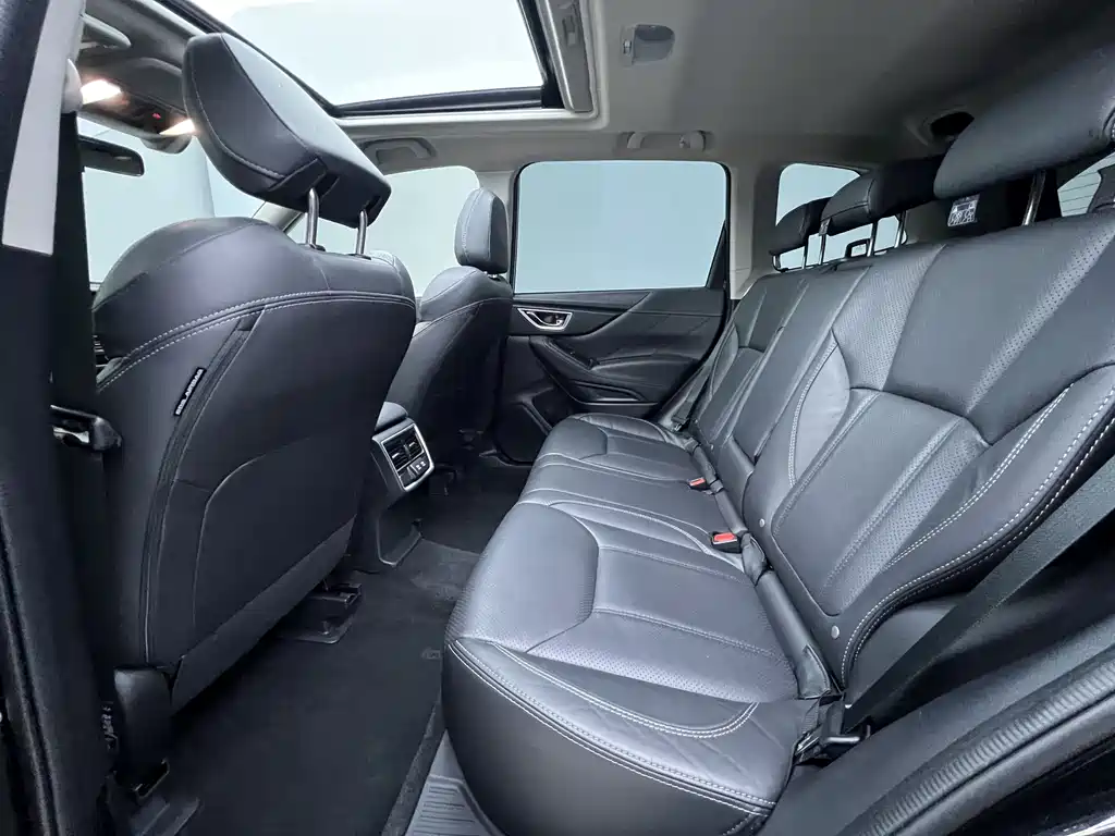 Subaru Forester 2021 2.0i Luxury Edition EyeSight