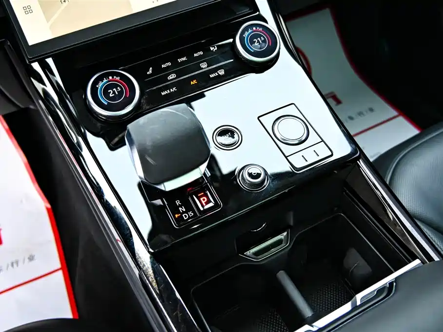 Range Rover Sport 2023 400PS Dynamic SE