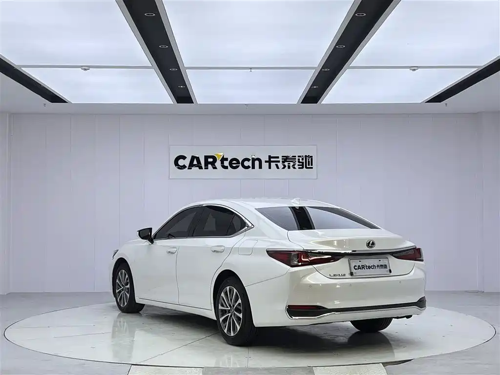 Lexus ES 2022 200 Excellence Edition