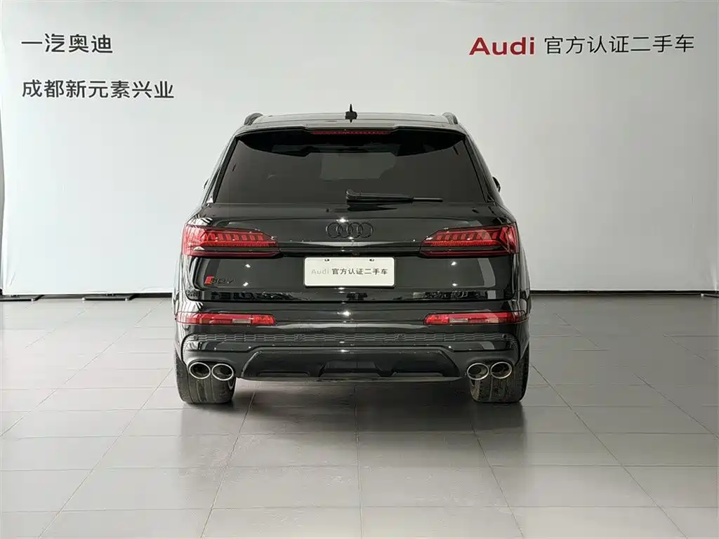 Audi SQ7 2024 4.0 TFSI Dark Knight Edition