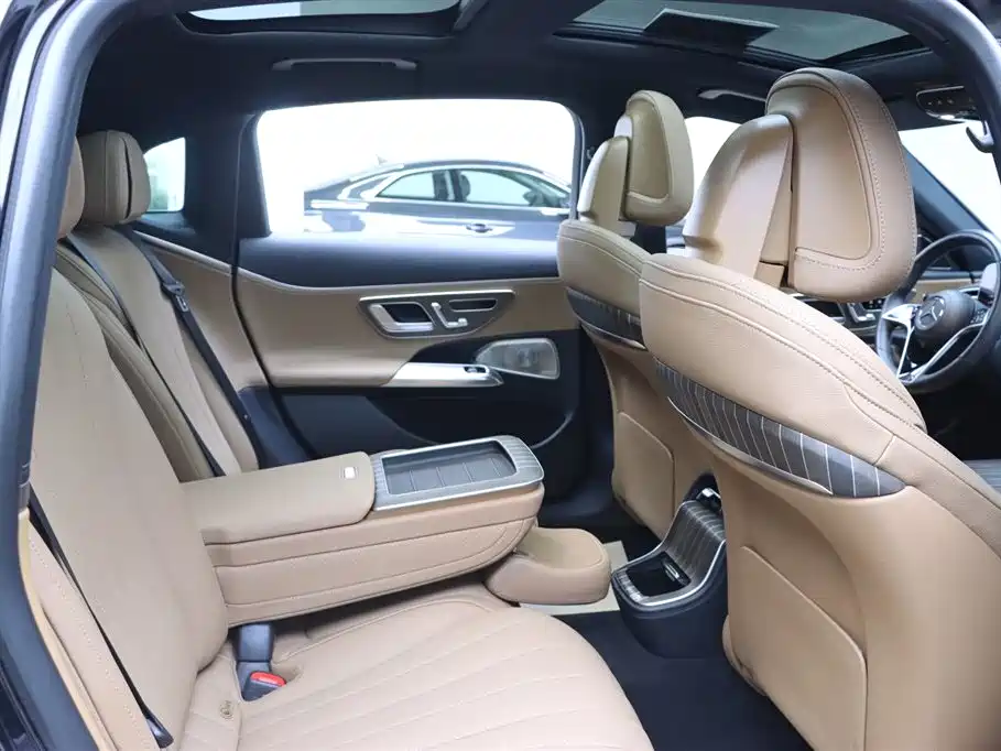 Mercedes-Benz E-Class 2024 E 300 L Luxury