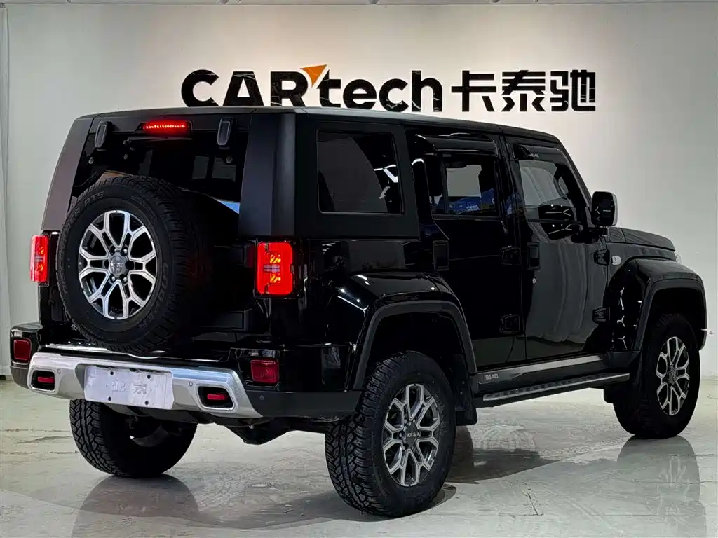 Beijing BJ40 2023 2.0T Automatic 4WD Urban Hunter Edition Xiake