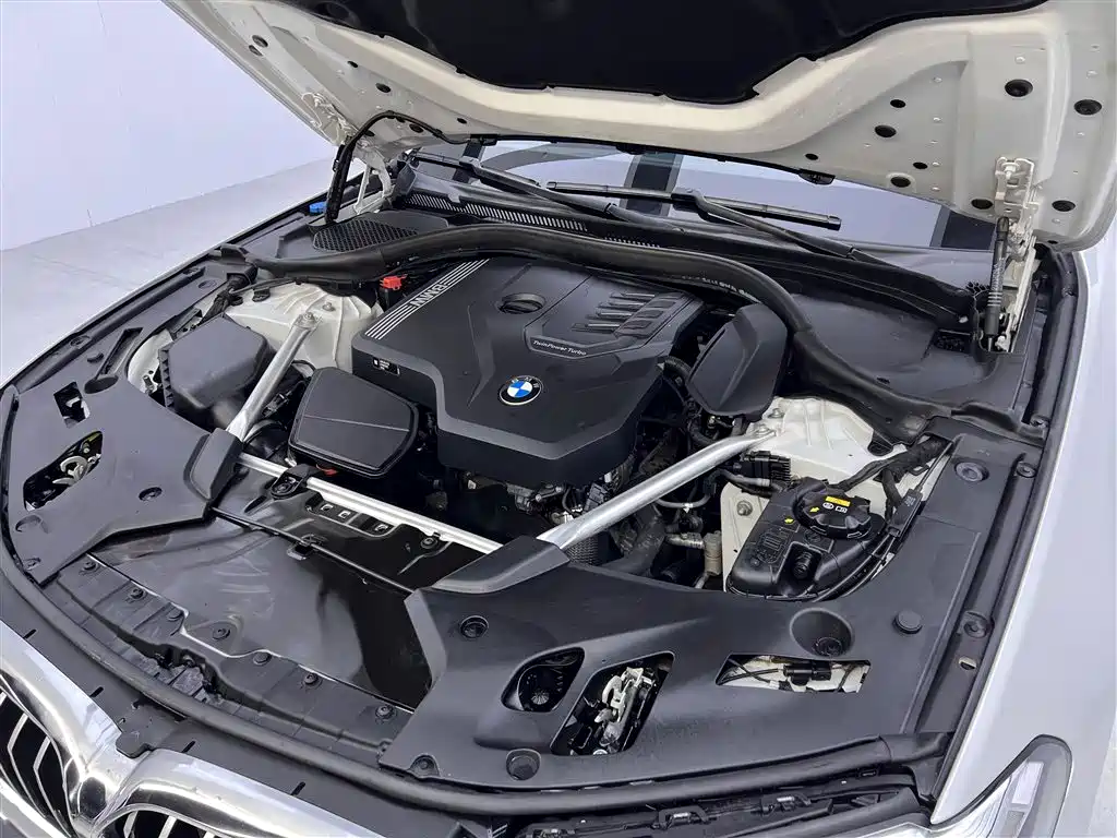 BMW 5 Series 2022 Updated 525Li M Sport Package