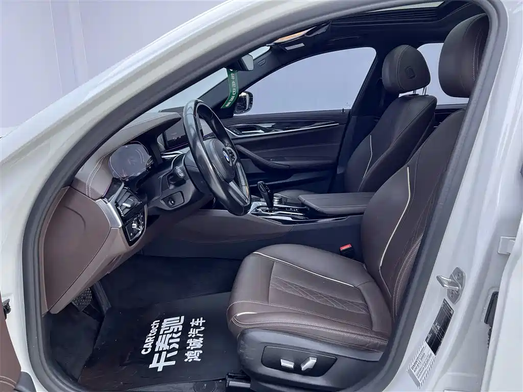 BMW 5 Series 2022 Updated 525Li M Sport Package