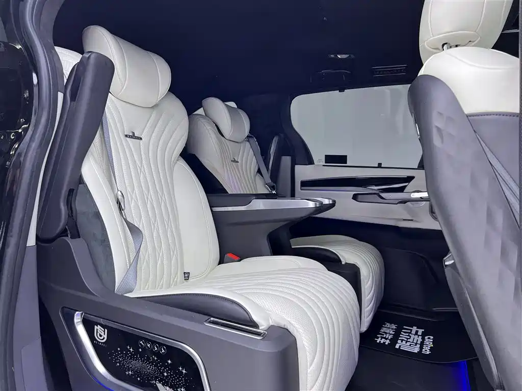 Toyota Sienna 2024 2.5L Hybrid Comfort Edition