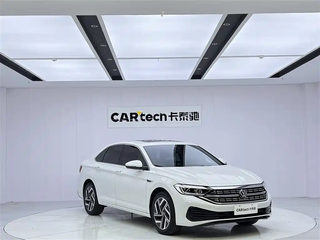 Volkswagen Sagitar 2023 300TSI DSG Beyond Edition